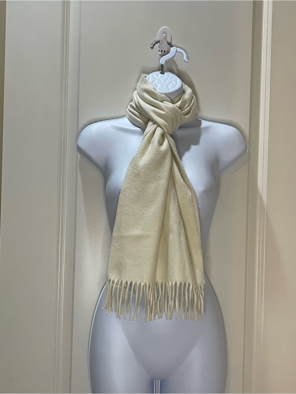 100% Cashmere Cream Fringe Scarf Unisex 12x60